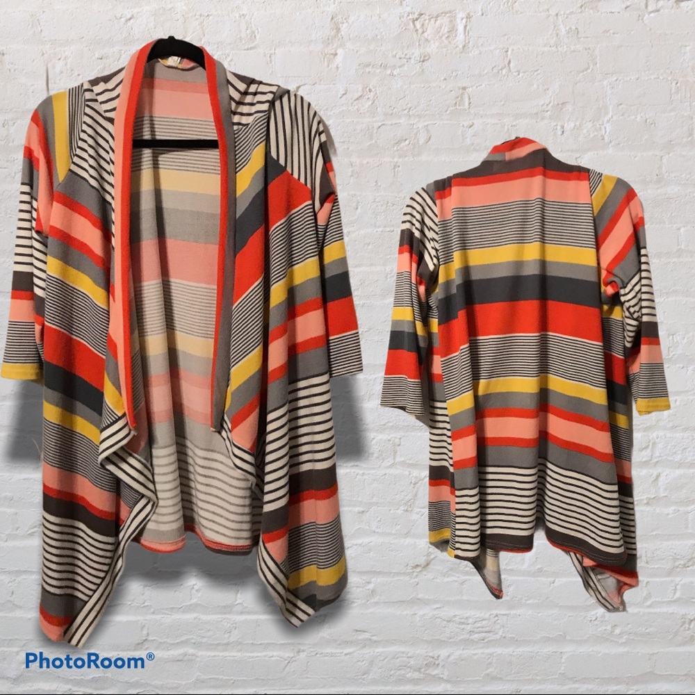 Light and bright cardigan sweater.